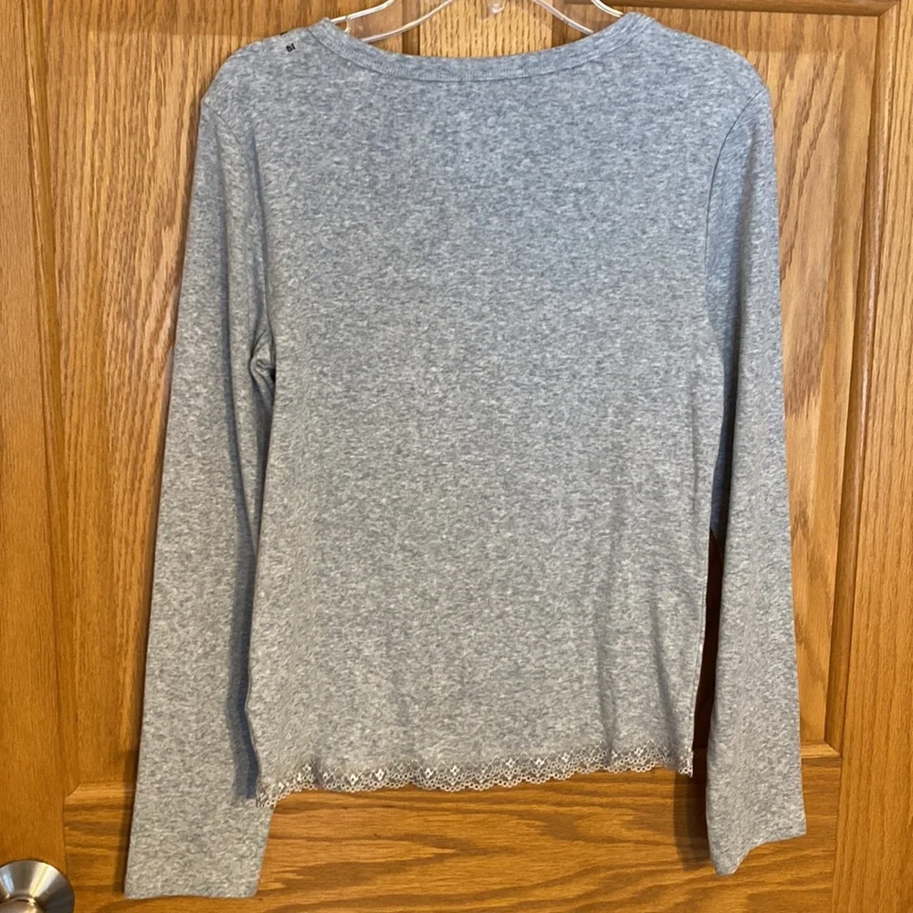 Justice girls gray t- shirt with lace trim